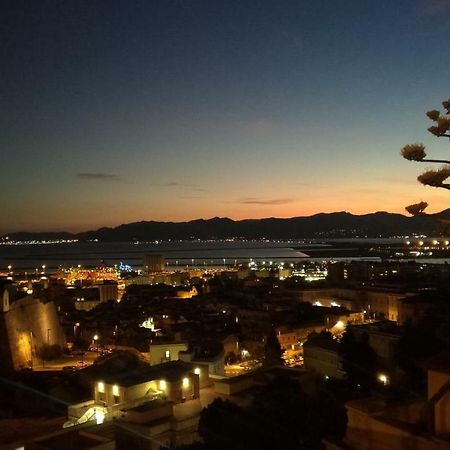 Hotel La Terrazza กาญารี ภายนอก รูปภาพ
