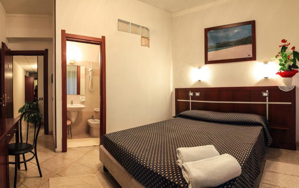 Hotel La Terrazza กาญารี ห้อง รูปภาพ